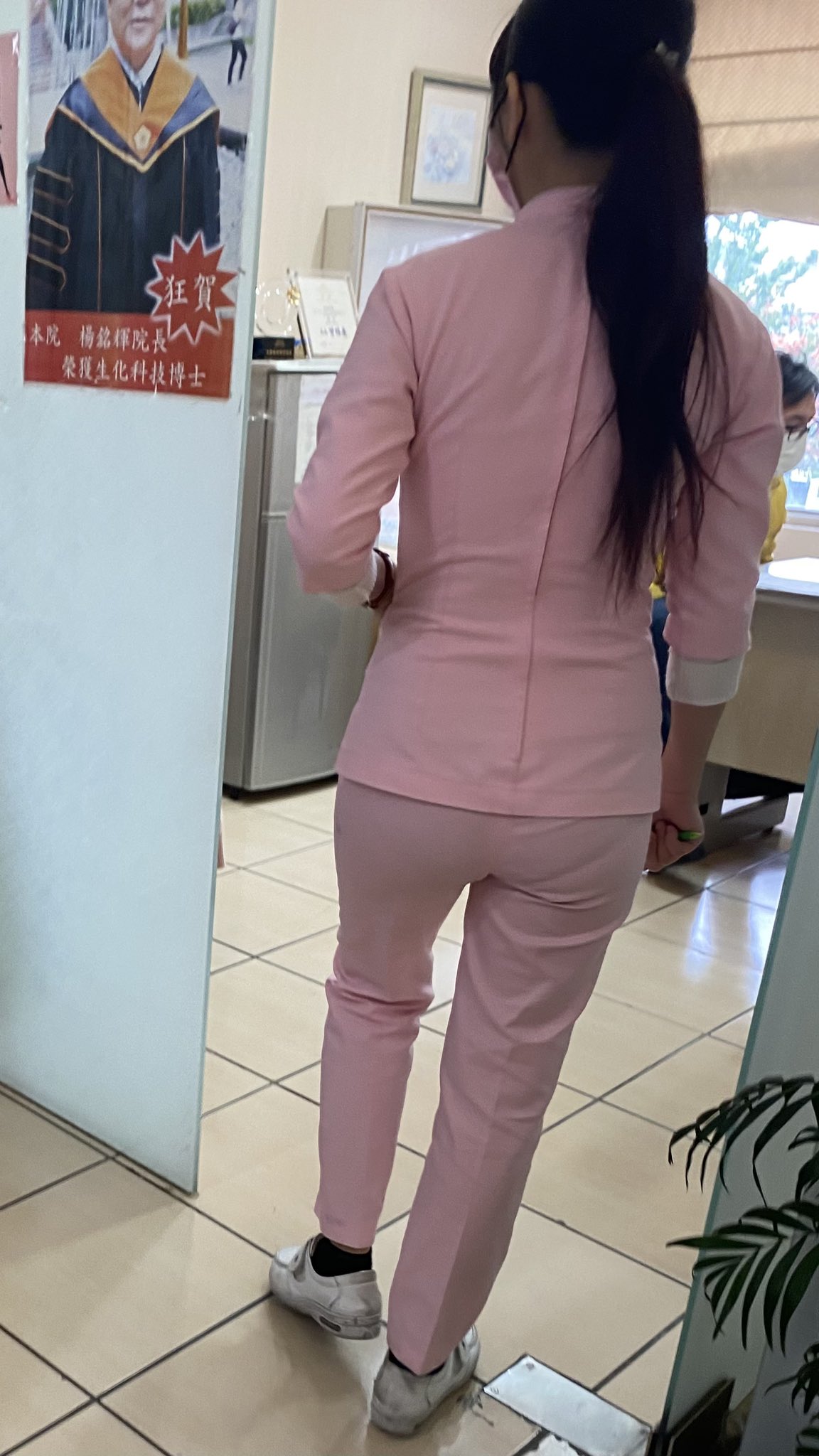 GX0tRTiakAEvfDW.jpeg