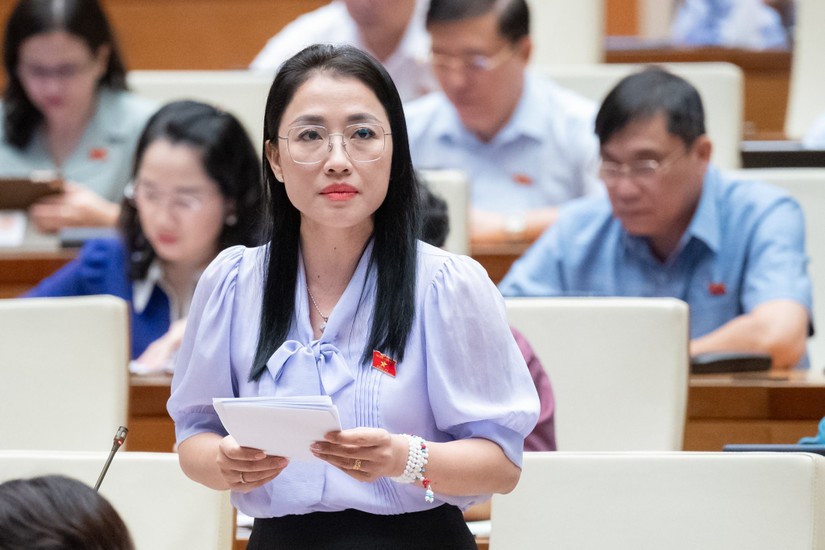 dai-bieu-tran-khanh-thu-4.jpeg
