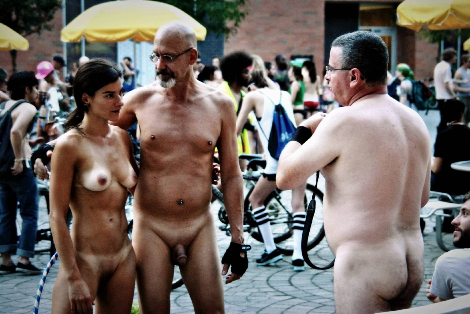 World-Naked-Bike-Ride-WNBR-UK-2011-Other-Nudist-Pics-2-1536x1028.jpg