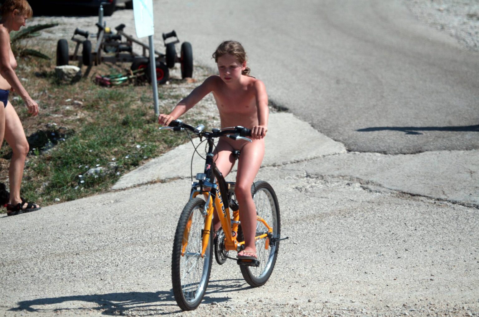 Naturist-Girl-Biking-Trails-Purenudism-Pics-2-1536x1018.jpg