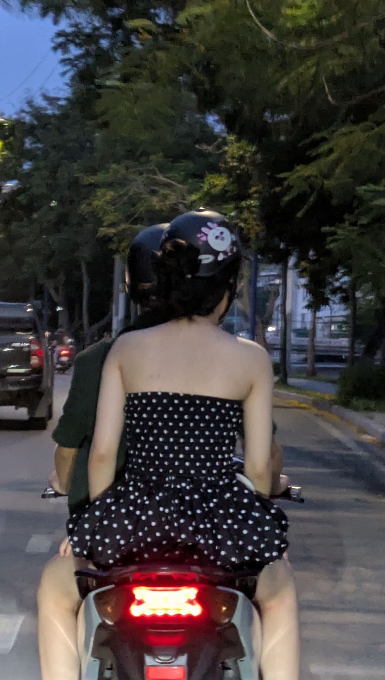 984.jpg