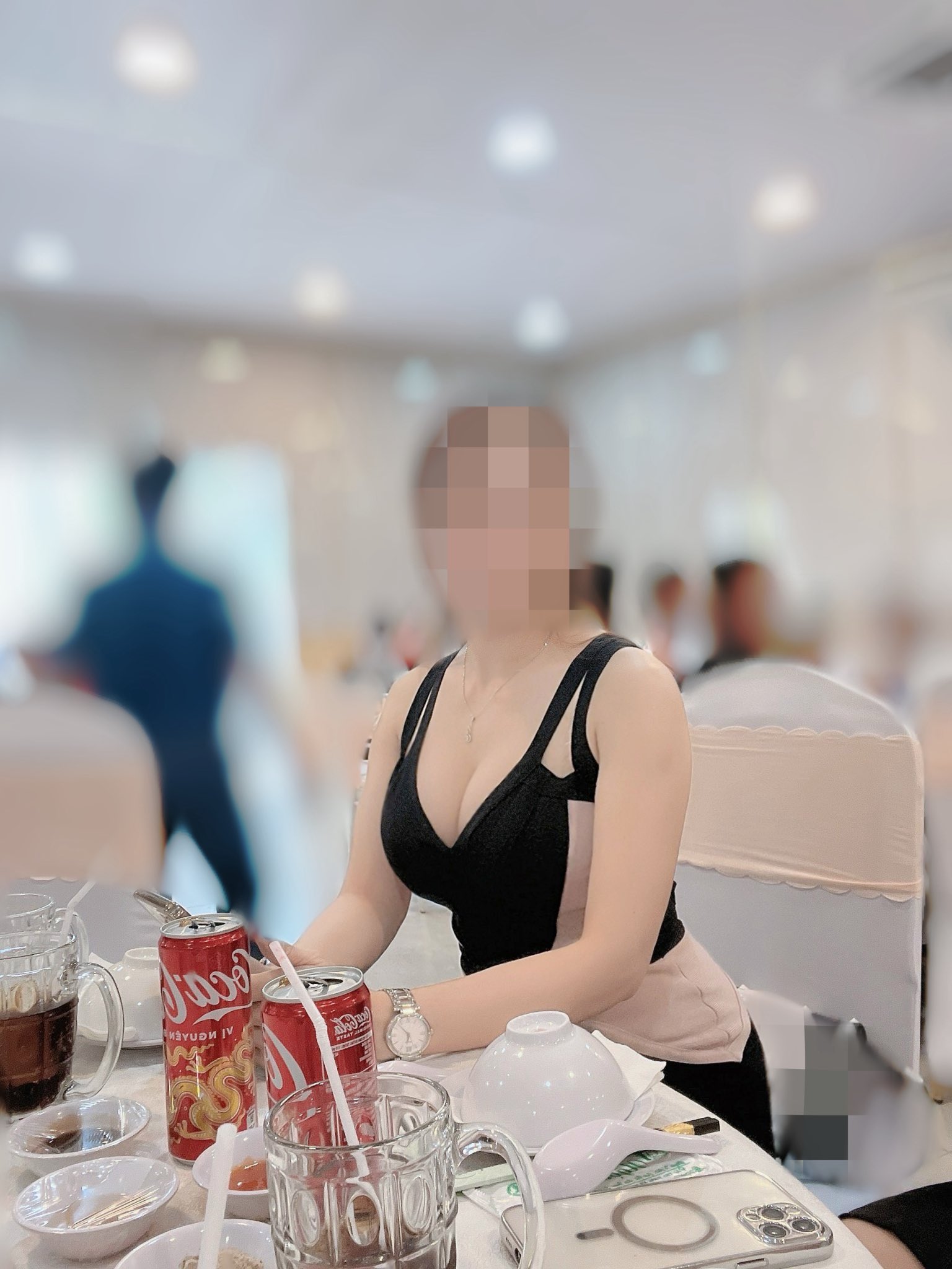 HK1ih0zakAAZloq.jpg