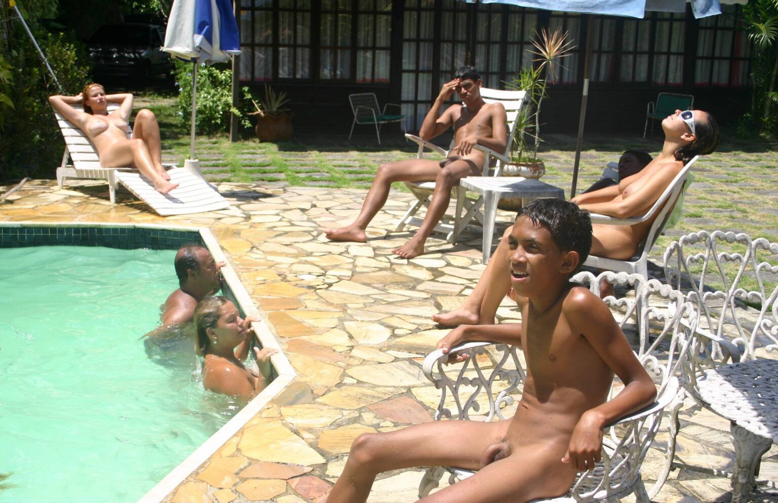 Purenudism-Pics-Two-Nudist-Profile-Friends-2-1536x993.jpg