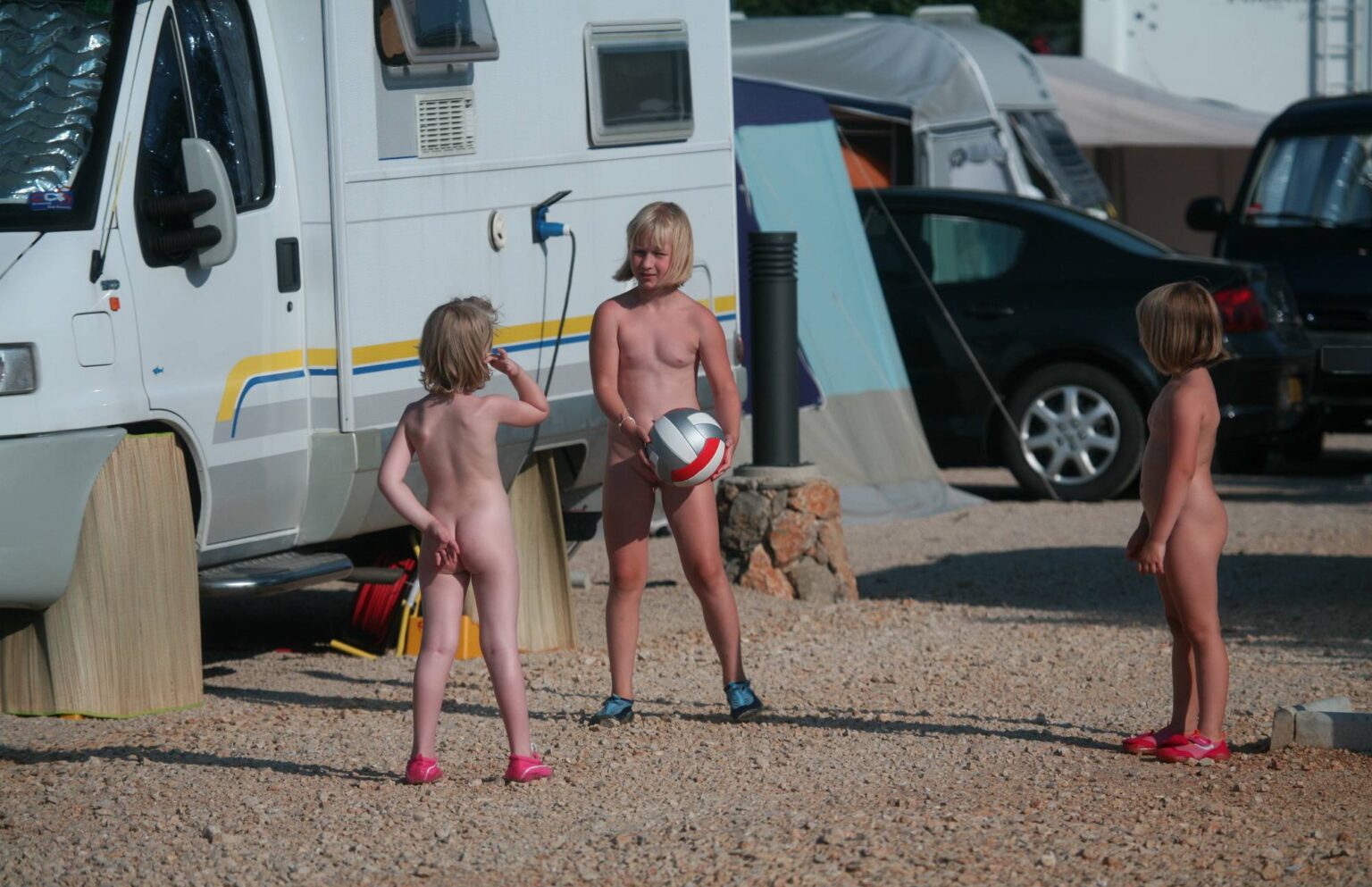 Purenudism-Pics-Three-Naturist-Kids-By-RV-1-1536x993.jpg