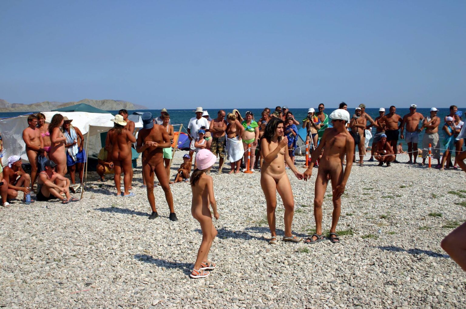 Purenudism-Pics-Beach-Rope-Pull-Fighting-1-1536x1018.jpg